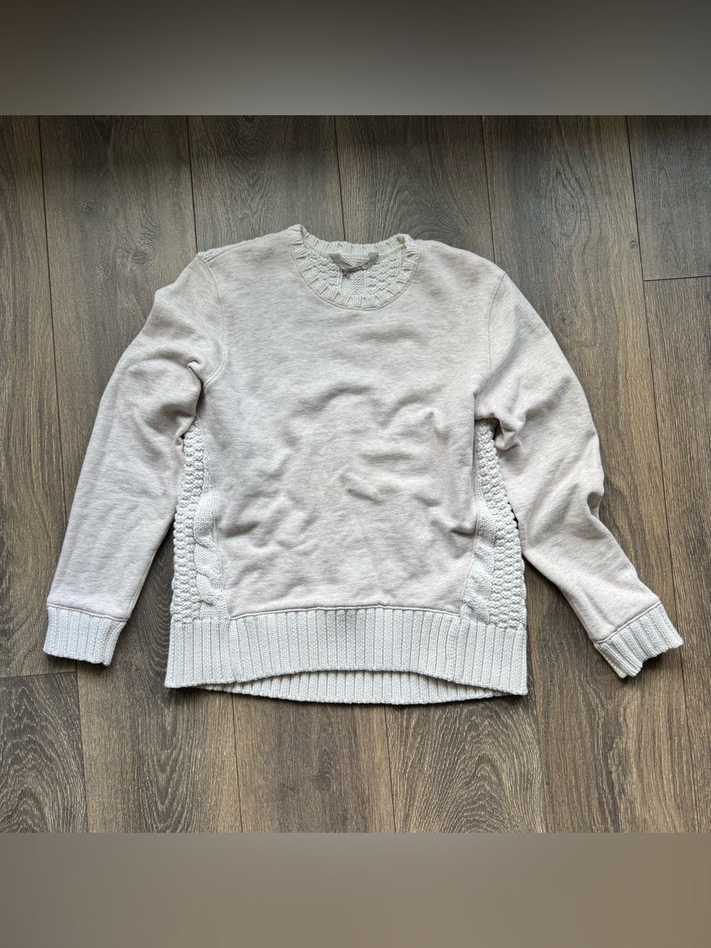 Athleta Women's Madera Sweatshirt in a Heathered Ivory Size XS